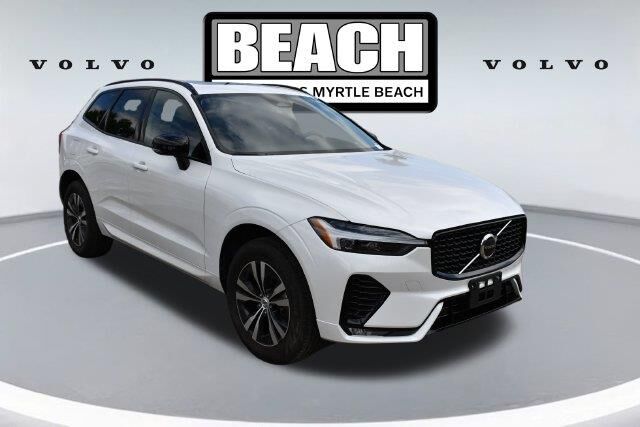 2025 Volvo XC60 B5 Core Dark Theme