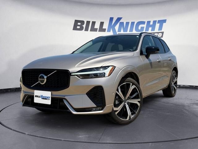 2025 Volvo XC60 B5 Ultra Dark Theme