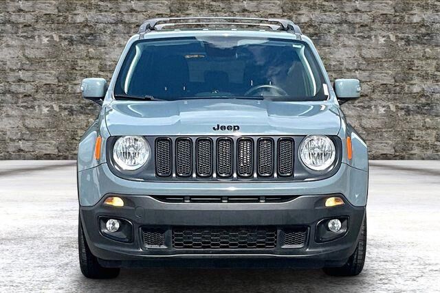 2018 Jeep Renegade Latitude — photo 1 of 24