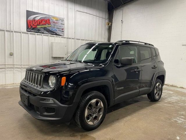 2017 Jeep Renegade Sport — photo 1 of 5