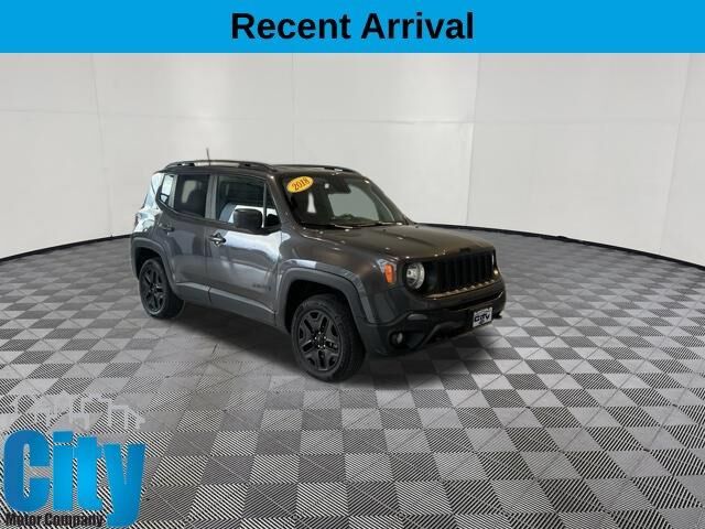 2018 Jeep Renegade Sport — photo 1 of 13