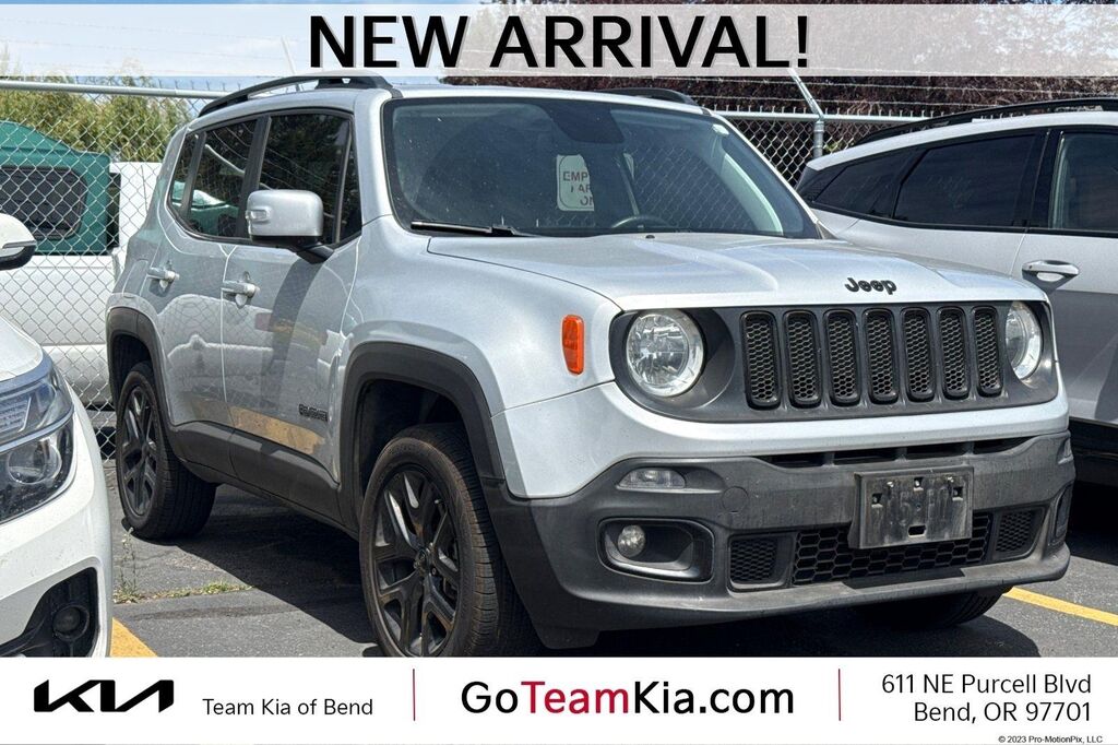 2018 Jeep Renegade Latitude — photo 1 of 13