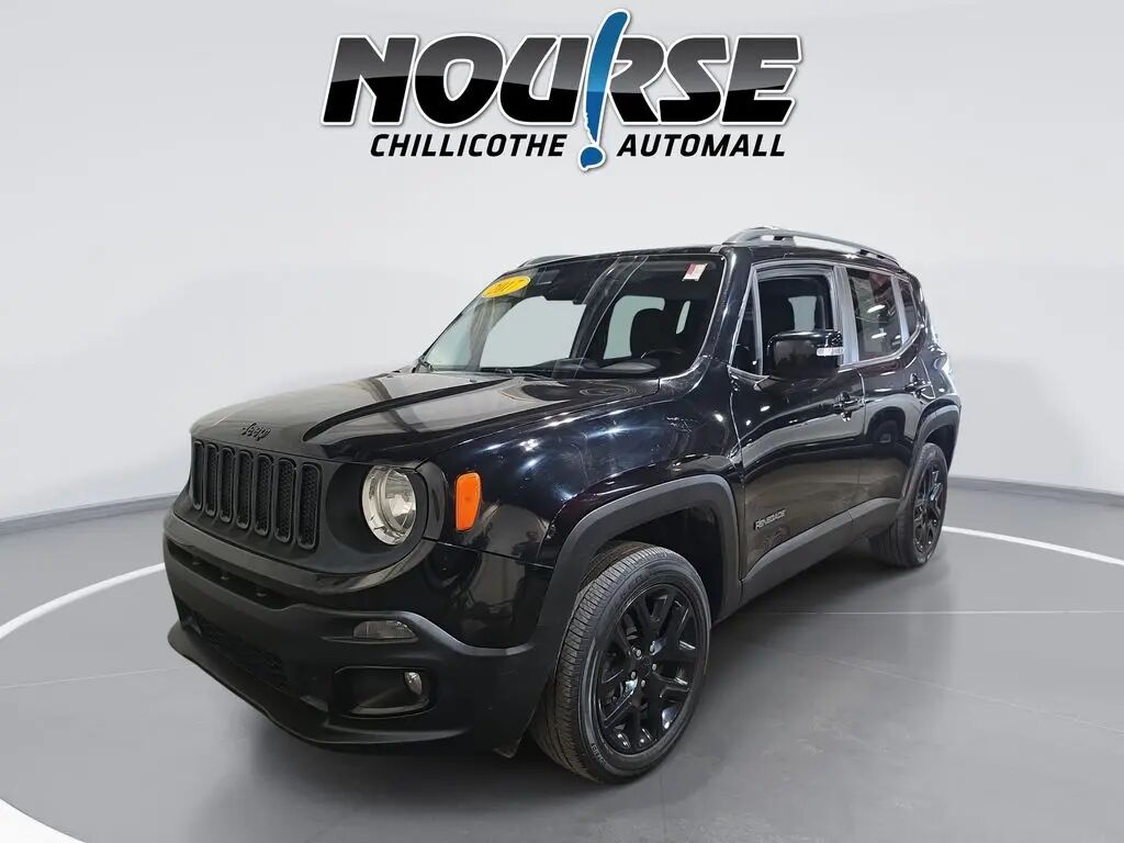 2017 Jeep Renegade Latitude — photo 1 of 13