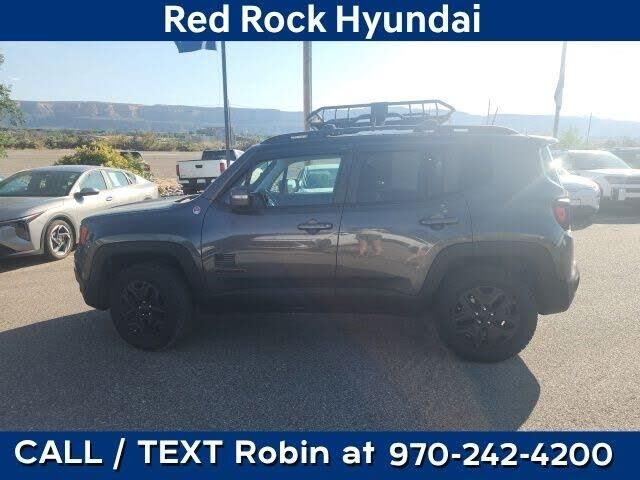2018 Jeep Renegade Trailhawk — photo 1 of 1