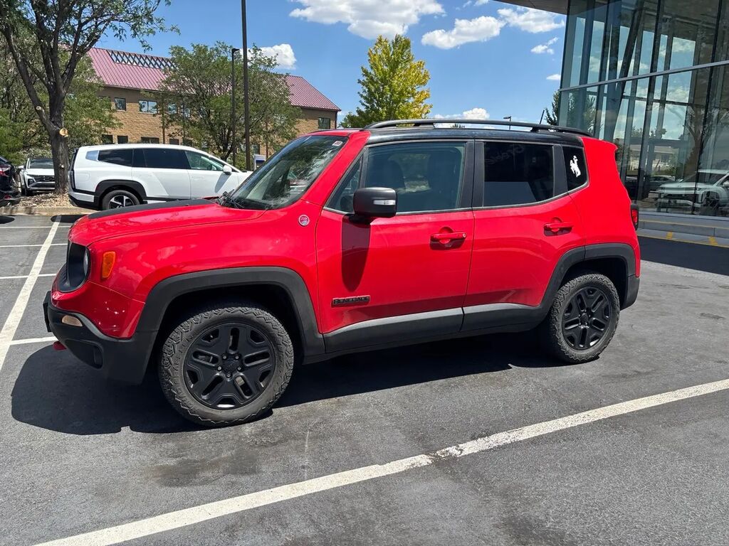 2018 Jeep Renegade Trailhawk — photo 1 of 16
