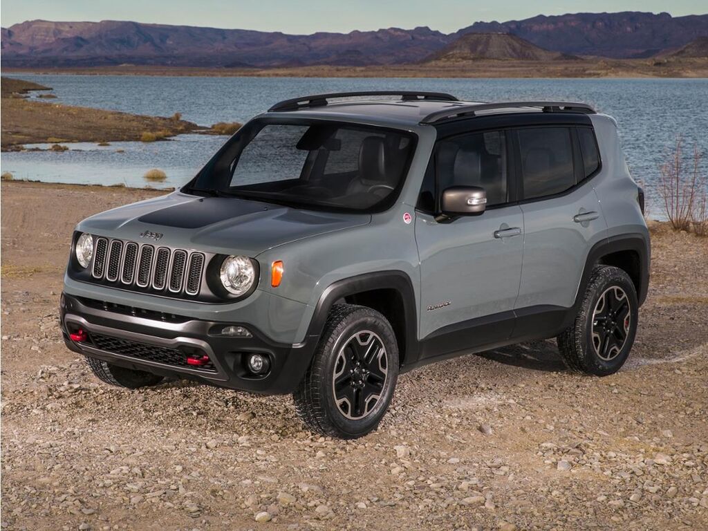 2016 Jeep Renegade Trailhawk — photo 1 of 1