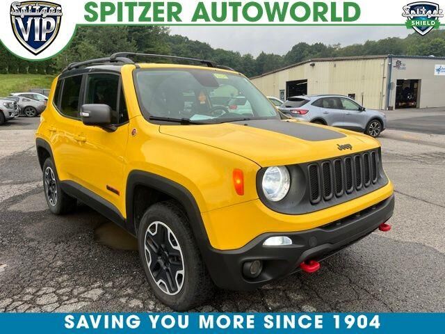 2015 Jeep Renegade Trailhawk — photo 1 of 22