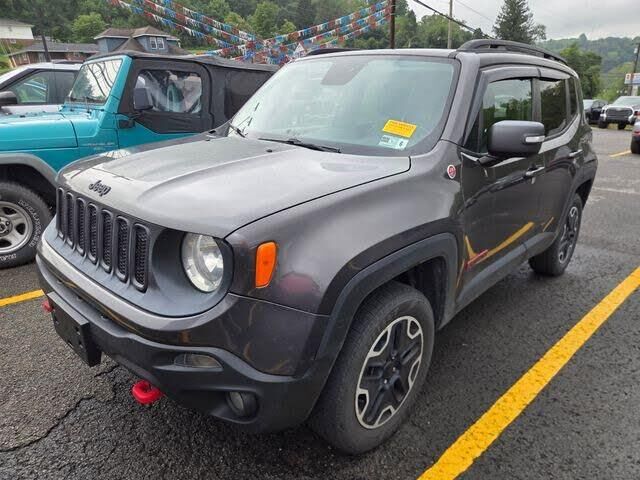 2016 Jeep Renegade Trailhawk — photo 1 of 1