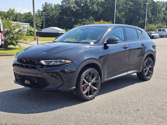2023 Dodge Hornet GT Plus — photo 1 of 13