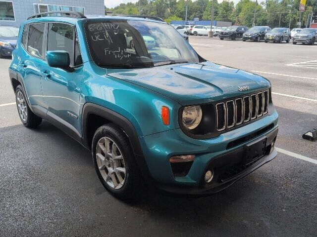 2019 Jeep Renegade Latitude — photo 1 of 26
