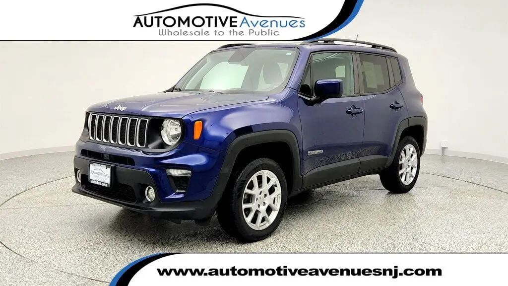 2020 Jeep Renegade Latitude — photo 1 of 26