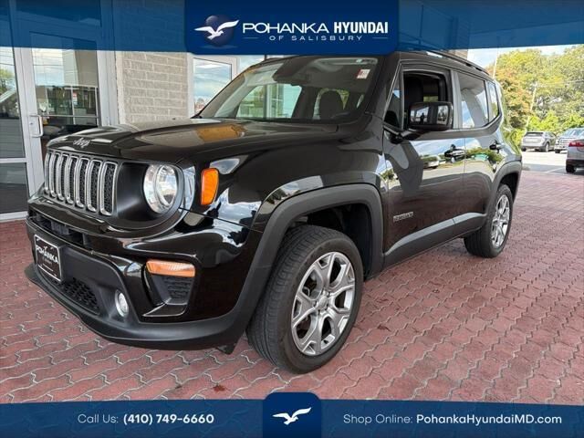 2019 Jeep Renegade Latitude — photo 1 of 13
