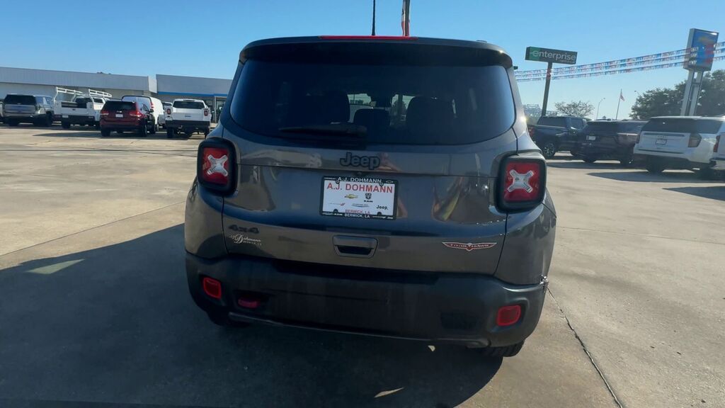 2020 Jeep Renegade Trailhawk — photo 1 of 7