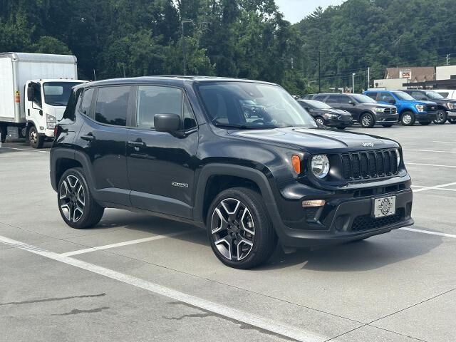 2021 Jeep Renegade Sport — photo 1 of 13