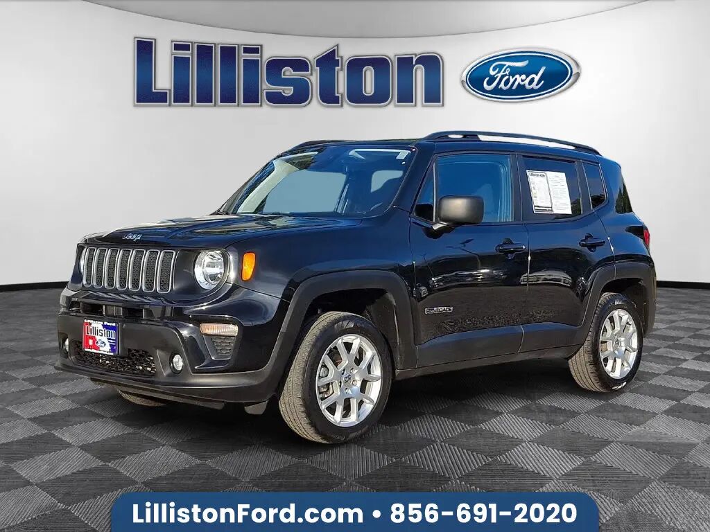 2022 Jeep Renegade Latitude — photo 1 of 13
