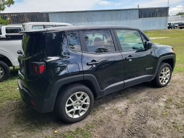 2023 Jeep Renegade Latitude