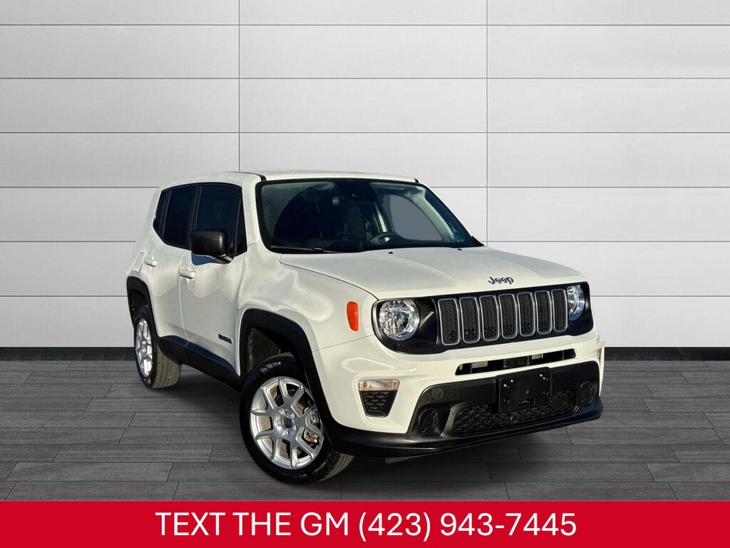 2023 Jeep Renegade Latitude — photo 1 of 13