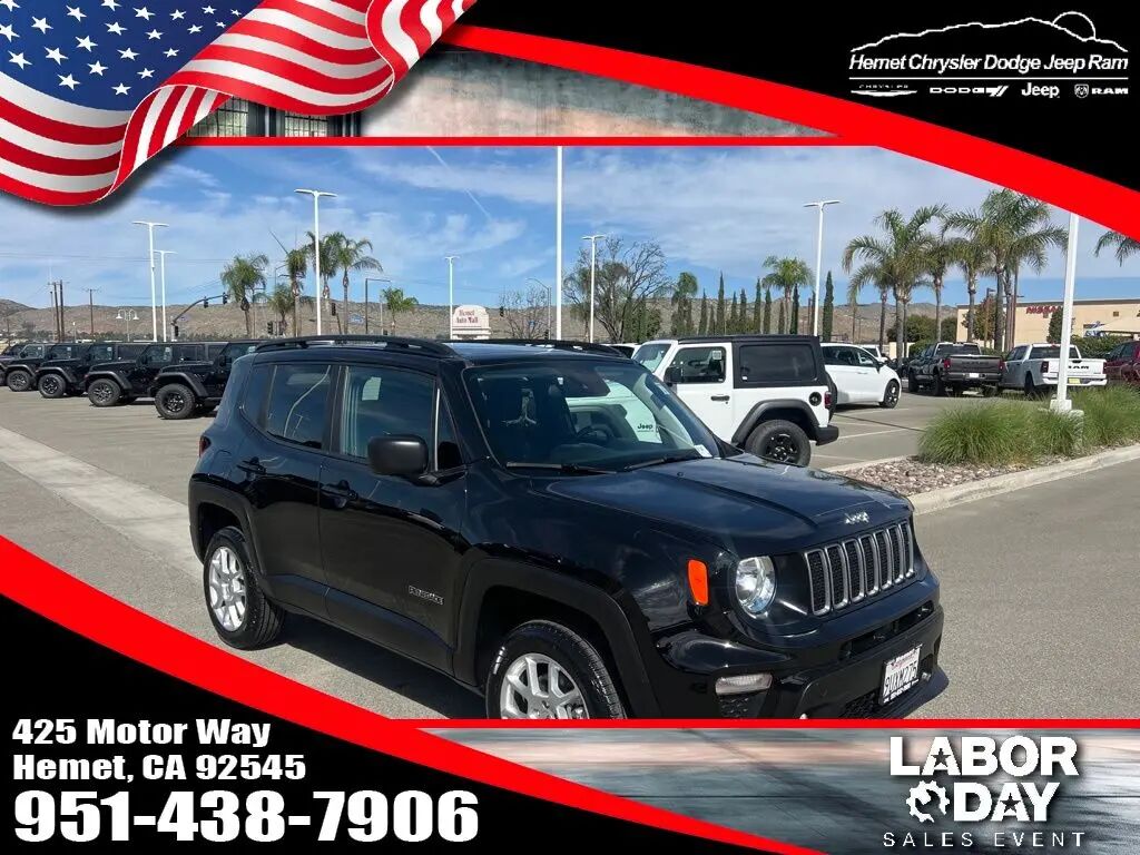 2023 Jeep Renegade Latitude — photo 1 of 14