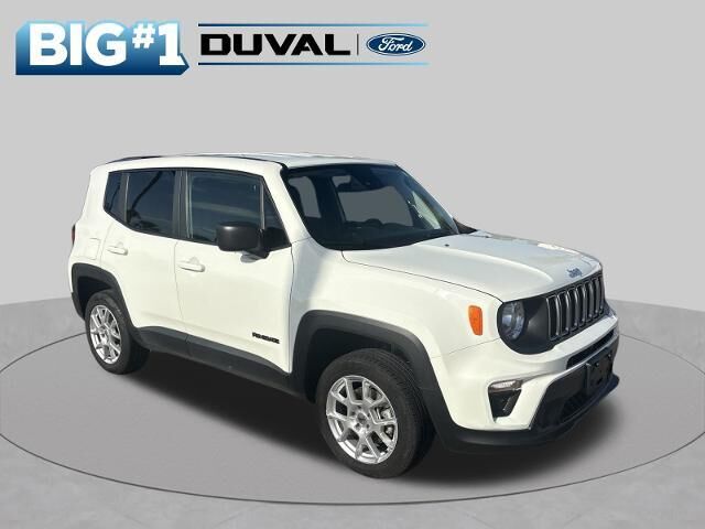 2023 Jeep Renegade Latitude — photo 1 of 26