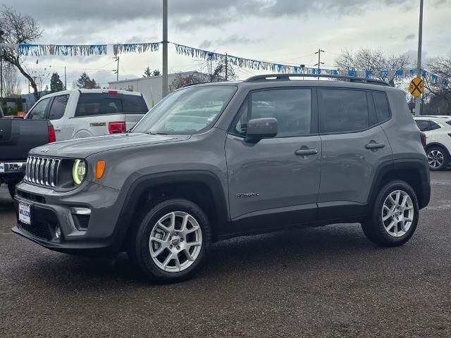 2021 Jeep Renegade Latitude — photo 1 of 13
