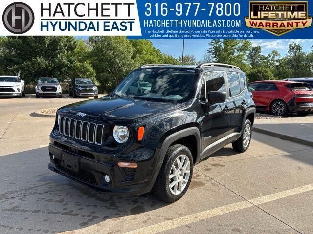 2023 Jeep Renegade Latitude — photo 1 of 23