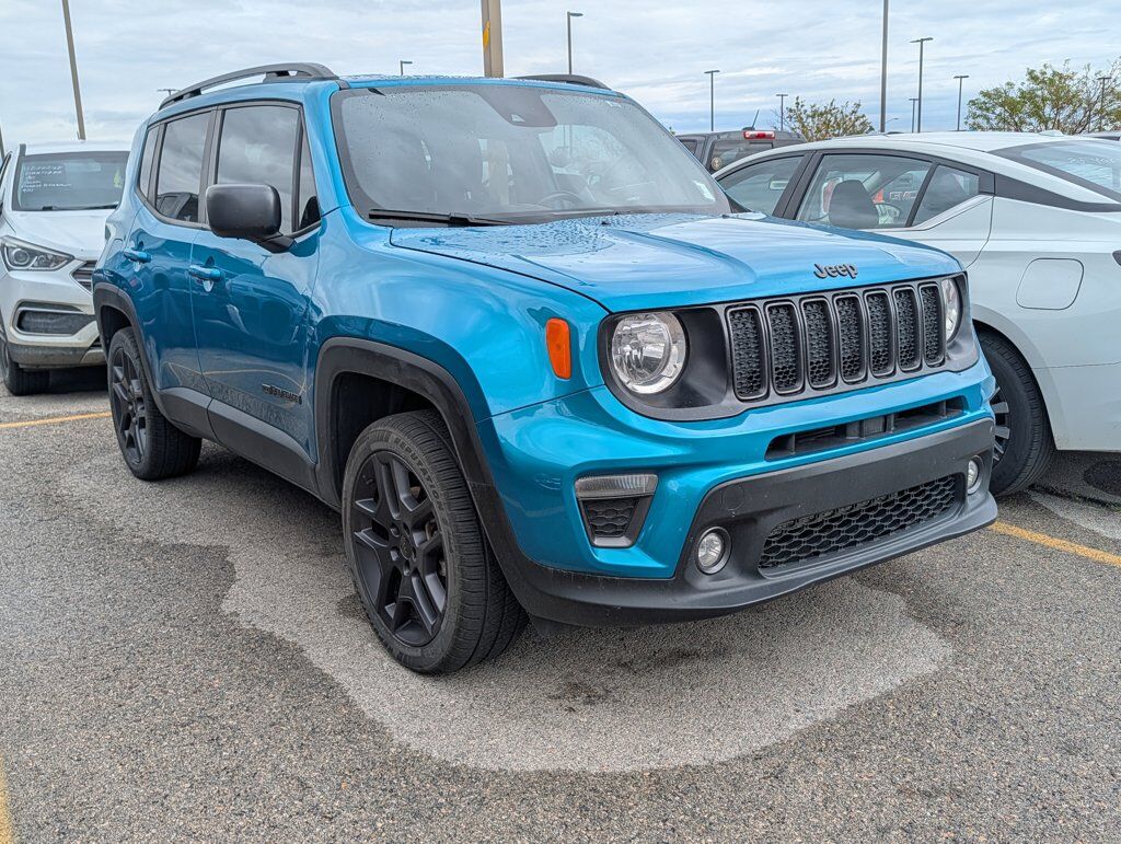 2021 Jeep Renegade Latitude — photo 1 of 3
