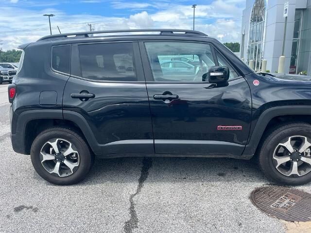 2022 Jeep Renegade Trailhawk