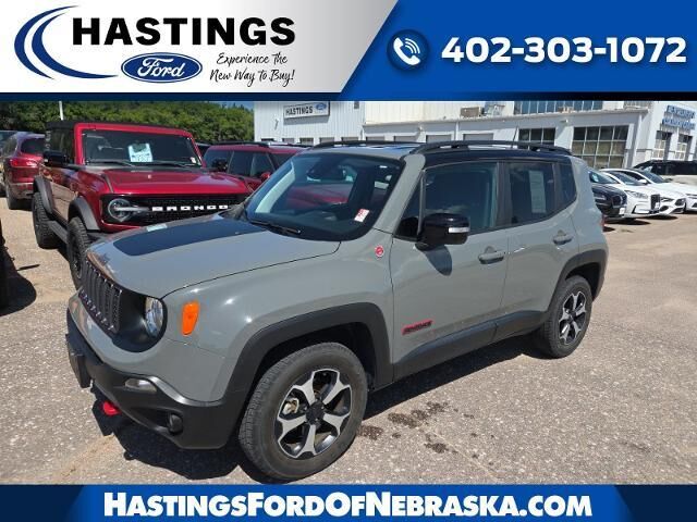 2022 Jeep Renegade Trailhawk — photo 1 of 26