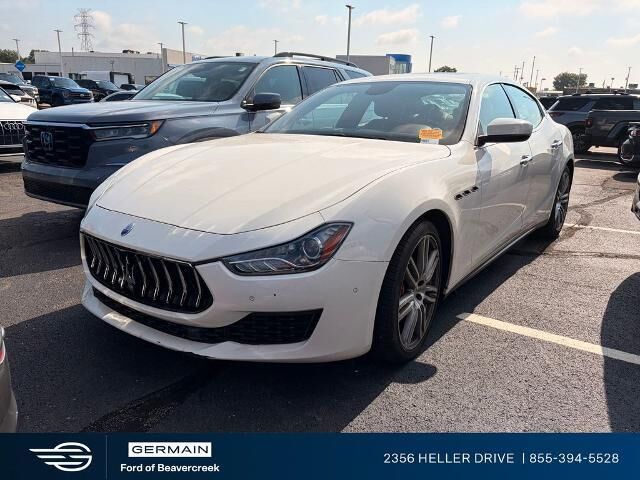 2019 Maserati Ghibli Base — photo 1 of 12