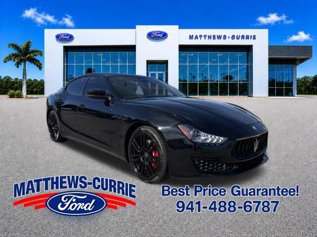 2021 Maserati Ghibli SQ4 — photo 1 of 39