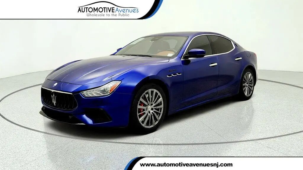 2022 Maserati Ghibli Modena Q4 — photo 1 of 13