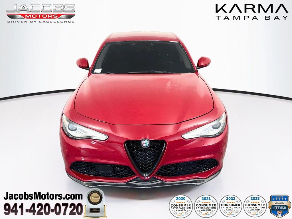 2018 Alfa Romeo Giulia Ti Sport — photo 1 of 11
