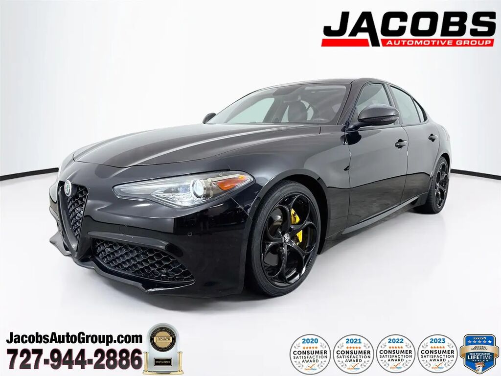 2019 Alfa Romeo Giulia Ti Sport — photo 1 of 11