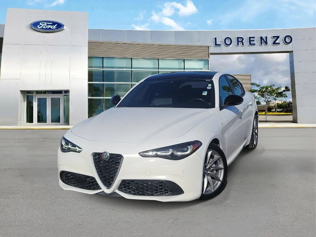 2024 Alfa Romeo Giulia Ti — photo 1 of 13