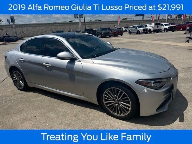2019 Alfa Romeo Giulia Ti