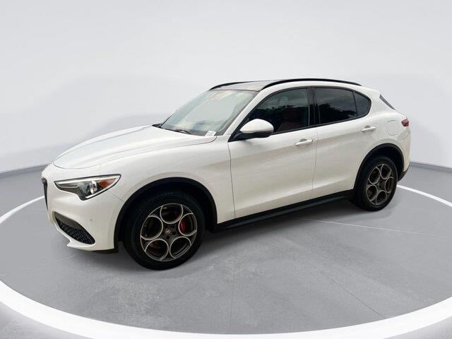 2023 Alfa Romeo Stelvio Sprint