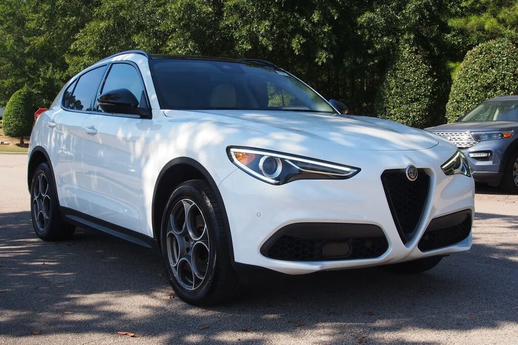 2021 Alfa Romeo Stelvio Sprint — photo 1 of 13