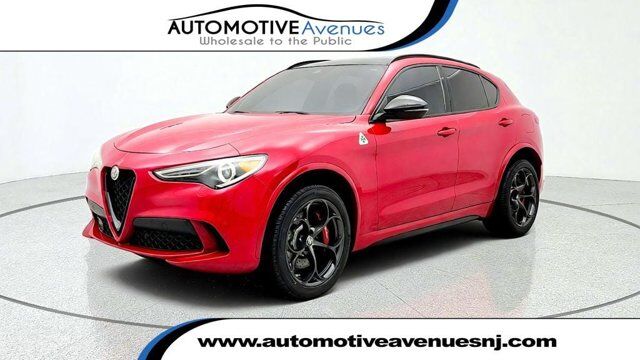 2022 Alfa Romeo Stelvio Quadrifoglio