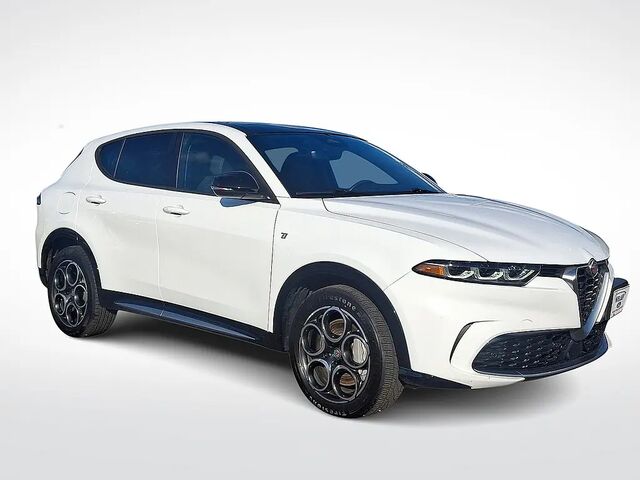 2024 Alfa Romeo Tonale Hybrid Ti
