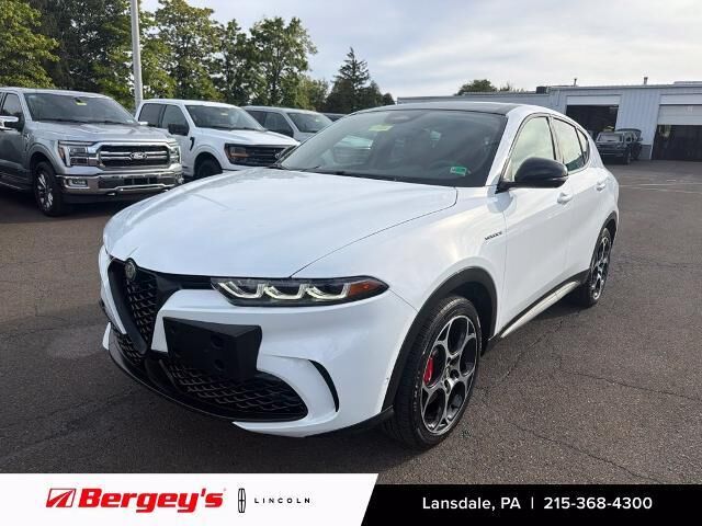 2024 Alfa Romeo Tonale Hybrid Veloce