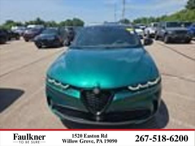 2024 Alfa Romeo Tonale Hybrid Veloce — photo 1 of 13